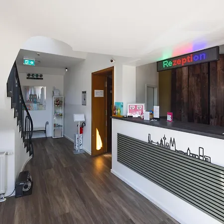 Hotel 2020