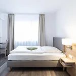 2020 Hotel 4*
